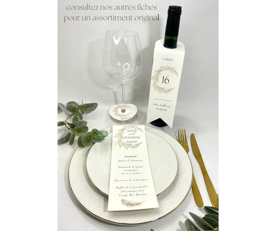La décoration de la bouteille de vin est assortie à votre thème .Les étiquettes des bouteilles de vin sont personnalisables