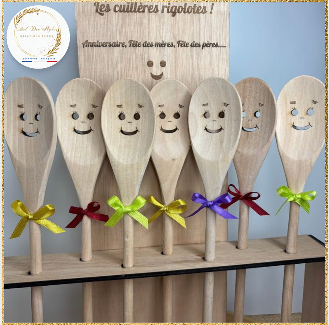 spatule en bois, spatule rigolote, fête des mères, cadeau fête des mères, cadeau original, ustensile de cuisine, spatule personnalisée, cadeau personnalisé, pâtisserie, cuisine, fait main, gravure, écologique, maman, cadeau utile, cadeau humour, ustensile bois, cuisine créative.
