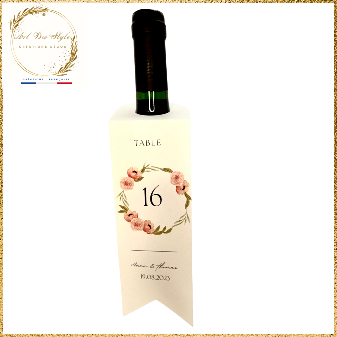 La décoration de la bouteille de vin est assortie à votre thème.<br>Étiquette pour bouteille de vin sur mesure.