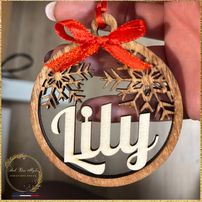 Boule de Noël personnalisée en bois avec prénom