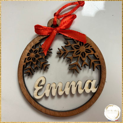 Boule de Noël personnalisée en bois avec prénom