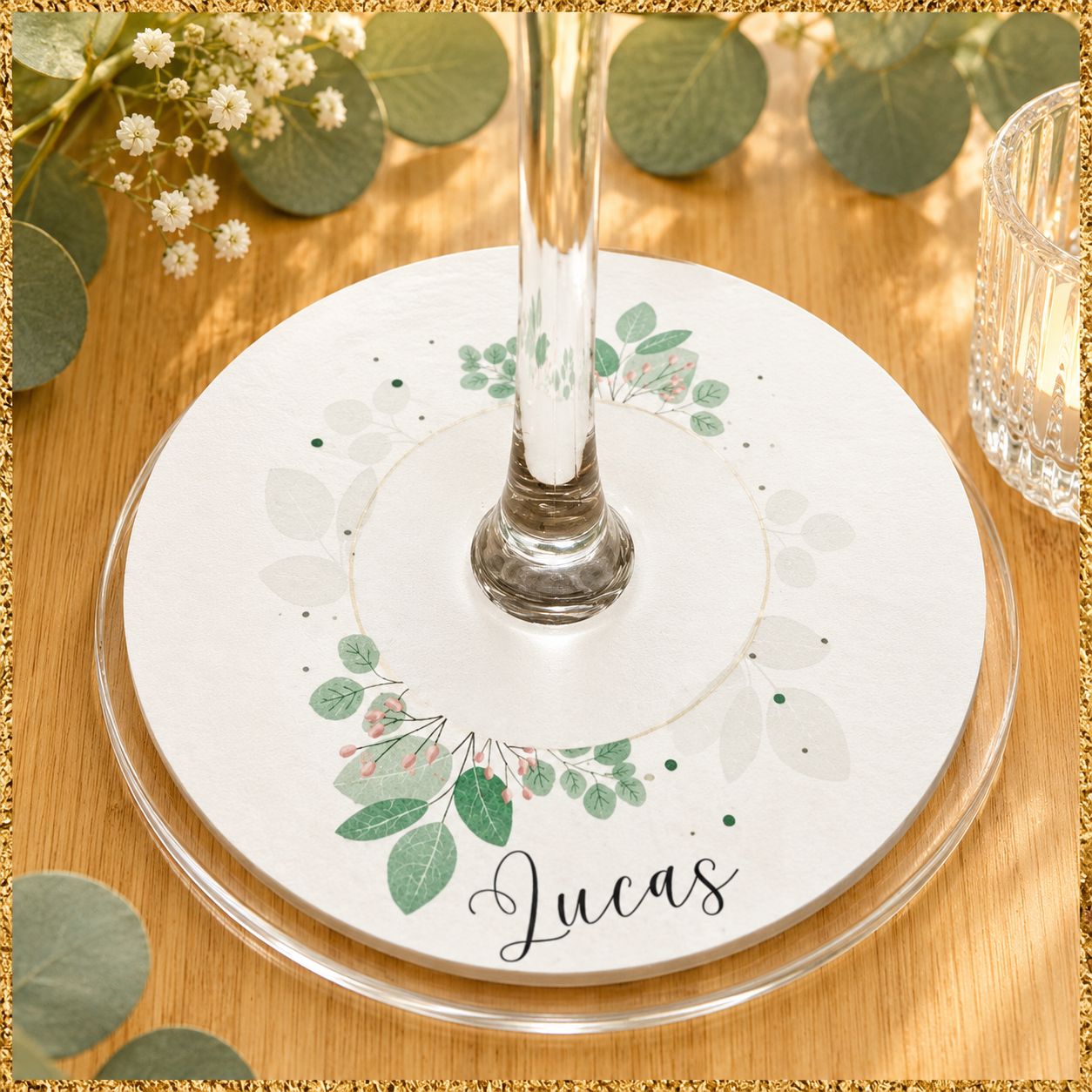 a décoration des verres apportent une touche originale et fonctionnelle.Elle s'associera à votre thème et servira de repère marque place pour vos convives.