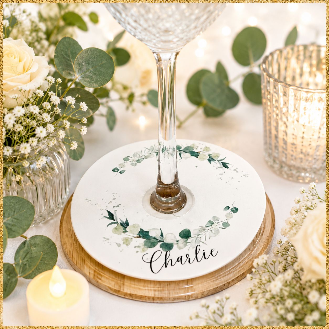 la décoration des verres apportent une touche originale et fonctionnelle.Elle s'associera à votre thème et servira de repère marque place pour vos convives.