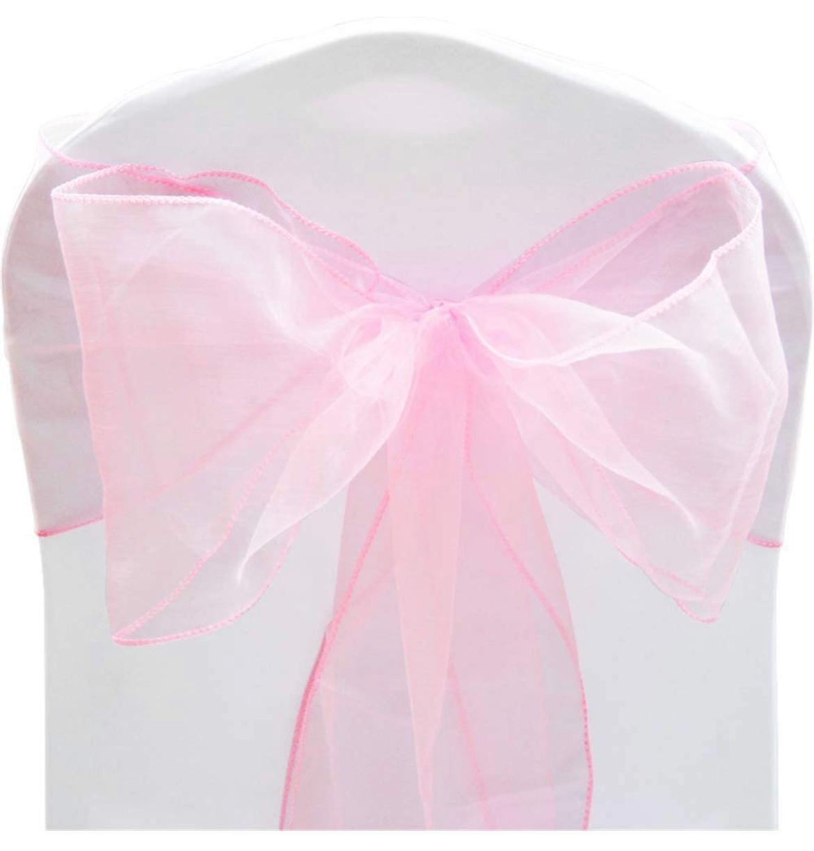 Location Nœud de Chaise de mariage ROSE FUSHIA pour personnaliser dans votre thème. Transformez votre mariage en un événement élégant et haut de gamme avec notre Nœud de Chaise. Personnalisez votre décoration dans votre thème avec cet accessoire exclusif et sophistiqué.