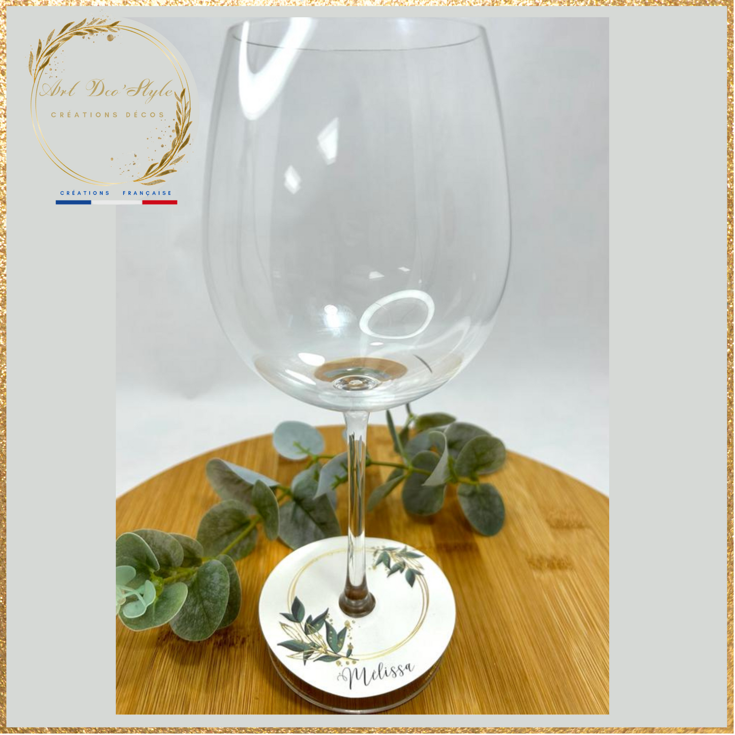 La décoration des verres apportent une touche originale et fonctionnelle.Elle s'associera à votre thème et servira de repère marque place pour vos convives.